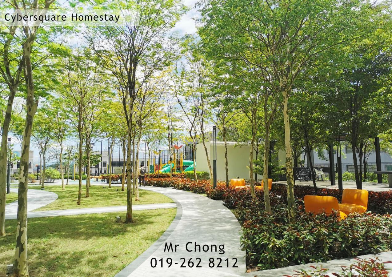 Cybersqaure Studio Suites With Netfilx @10 Min Walking Distance To Mcd Cyberjaya Exteriör bild