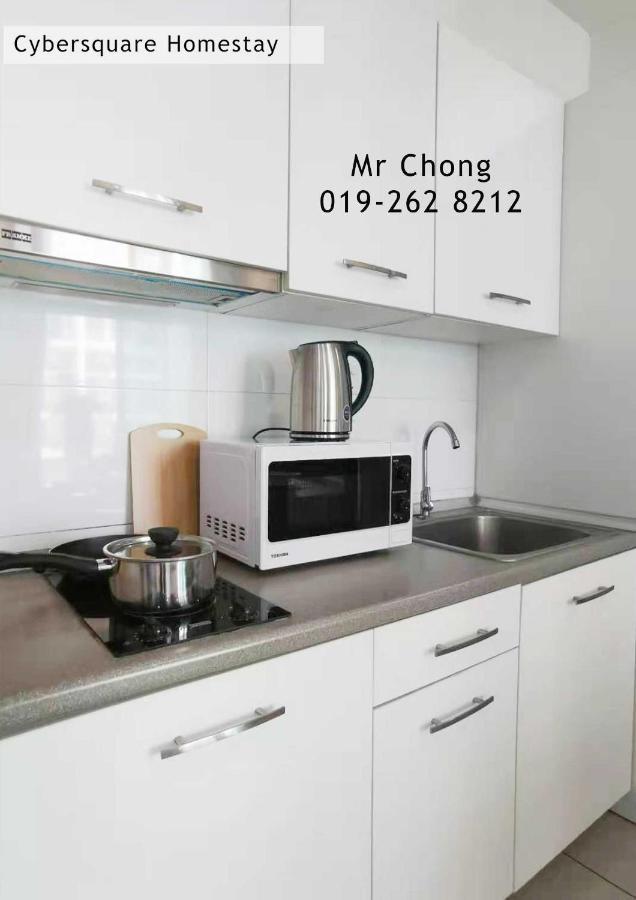 Cybersqaure Studio Suites With Netfilx @10 Min Walking Distance To Mcd Cyberjaya Exteriör bild